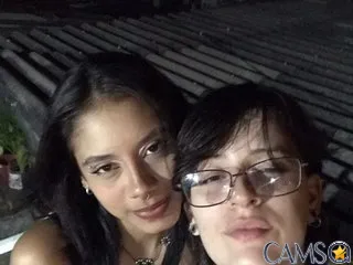duas-ninfomaniacas’s (BongaCams) Photo