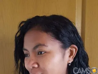 Harmalie’s BongaCams Profile Image