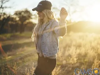 Lady-blonde’s (BongaCams) Photo