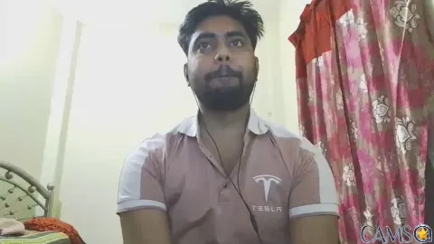 Birbikrom’s (Cam4) Photo