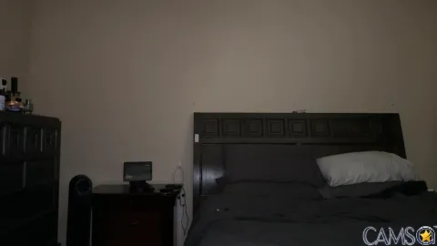 Breedme4free’s (Cam4) Photo