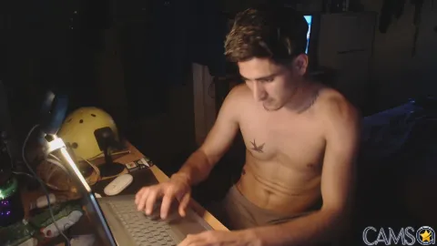 Maykolrodriguez’s (Cam4) Photo