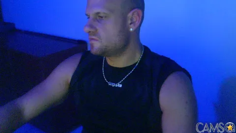 Police82’s (Cam4) Photo