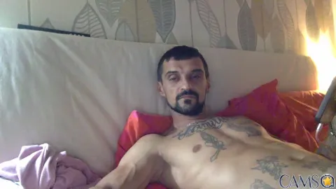 Roa87’s (Cam4) Photo