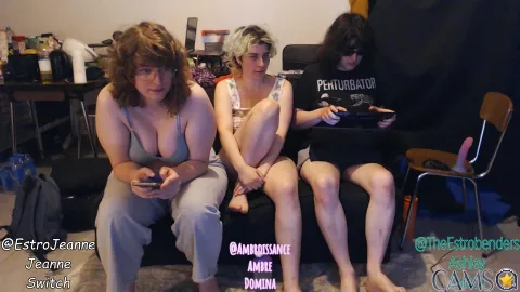 TheEstrobenders’s (Cam4) Photo