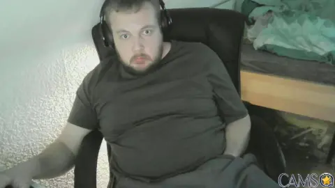 tittengeilernb’s (Cam4) Photo