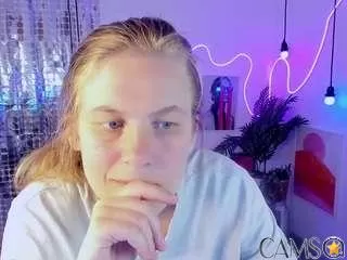 jadesoft’s (Camsoda) Photo