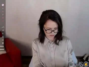 izzy_cam&rsquo;s Chaturbate Profile Image