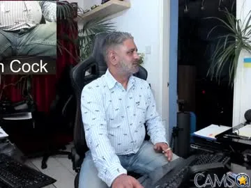 topmeup42’s (Chaturbate) Photo