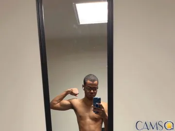 Caillou-Williams’s (Flirt4Free) Photo