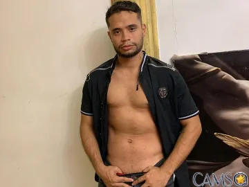 Clark-Collns’s (Flirt4Free) Photo