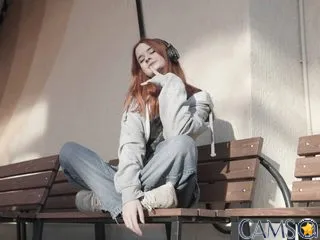 Izabella-Kriss’s Flirt4Free Profile Image