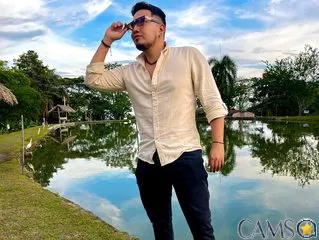 Jostiin-Thompson’s (Flirt4Free) Photo