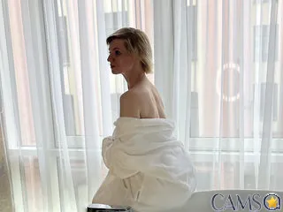 Lena-Paul’s (Flirt4Free) Photo