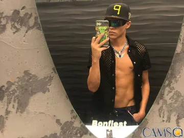 Maiki-Boy’s Flirt4Free Profile Image