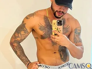 Nikola-Hank’s (Flirt4Free) Photo