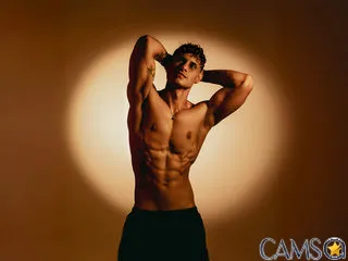 Noah-Hunther’s Flirt4Free Profile Image