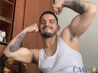 Oliver-Vitale’s (Flirt4Free) Photo