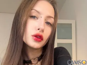 AliceWallflower’s LiveJasmin Profile Image