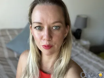 AmindaRobin’s LiveJasmin Profile Image