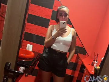 BeatriceAgnes’s LiveJasmin Profile Image