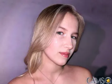 BettyKirsy’s (LiveJasmin) Photo