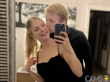 BrittAndArchie’s (LiveJasmin) Photo