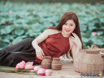 EmilyGreent’s (LiveJasmin) Photo