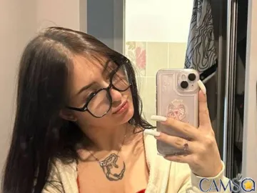 EmilyMuw’s (LiveJasmin) Photo