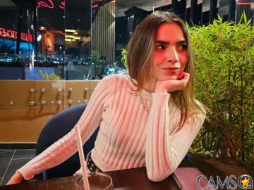 EmmaAlberti’s (LiveJasmin) Photo