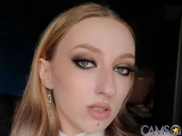 HenriettaFare’s LiveJasmin Profile Image