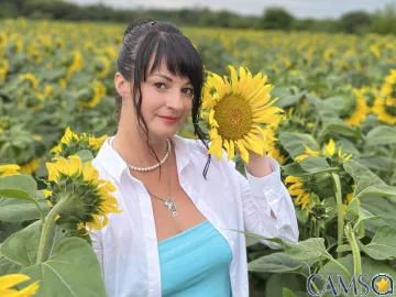 IraCherry’s (LiveJasmin) Photo