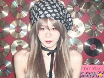 Jinjinzhang’s (LiveJasmin) Photo