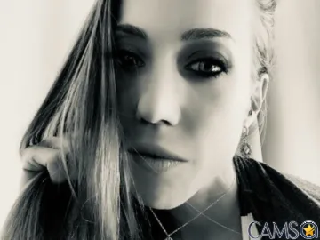 KatyLine’s (LiveJasmin) Photo
