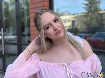 KellyHowell’s (LiveJasmin) Photo