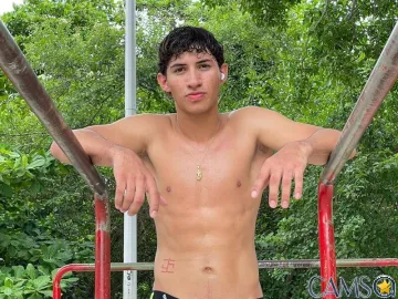 LinusDimitry’s (LiveJasmin) Photo