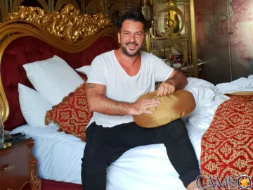 MatteoOscar’s LiveJasmin Profile Image