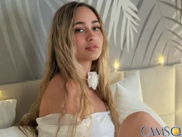 MayaSly’s (LiveJasmin) Photo