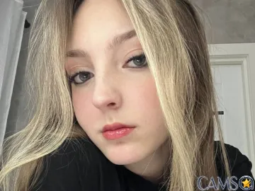 MiaNaivi’s (LiveJasmin) Photo