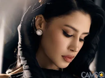 MollyMorales’s (LiveJasmin) Photo