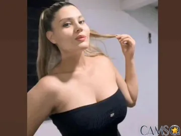 MolyZaens’s (LiveJasmin) Photo