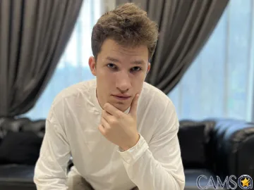 OrlandoWade’s (LiveJasmin) Photo