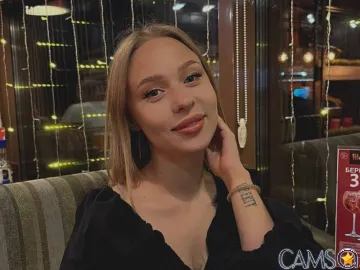 QuennaCoey’s (LiveJasmin) Photo