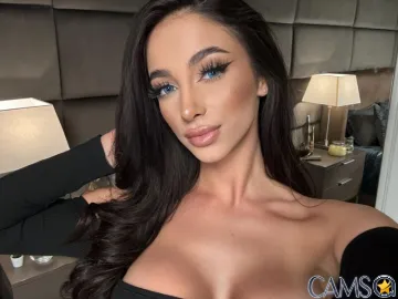 RavenSol’s (LiveJasmin) Photo