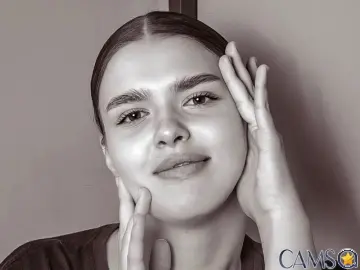 StephaniRoger&rsquo;s (LiveJasmin) Photo