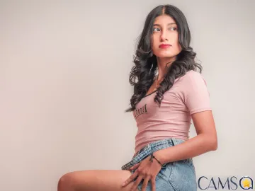YeseniaRodriguez’s LiveJasmin Profile Image