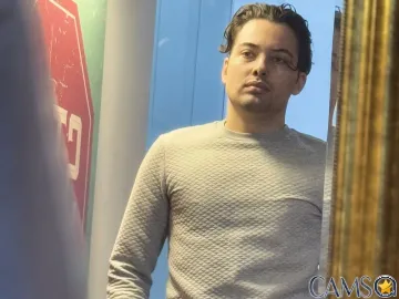 ZacharyKaiden’s (LiveJasmin) Photo