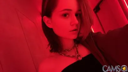 Evvie’s (SkyPrivate) Photo