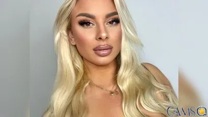 Luxuriaa’s (SkyPrivate) Photo