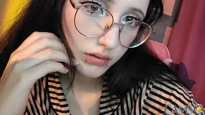 Mira-Jade’s (SkyPrivate) Photo